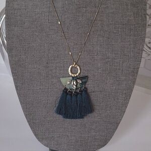🔥NWT🔥 C.i.T.Y Long Gold Toned Teal Tassel Necklace with Earrings